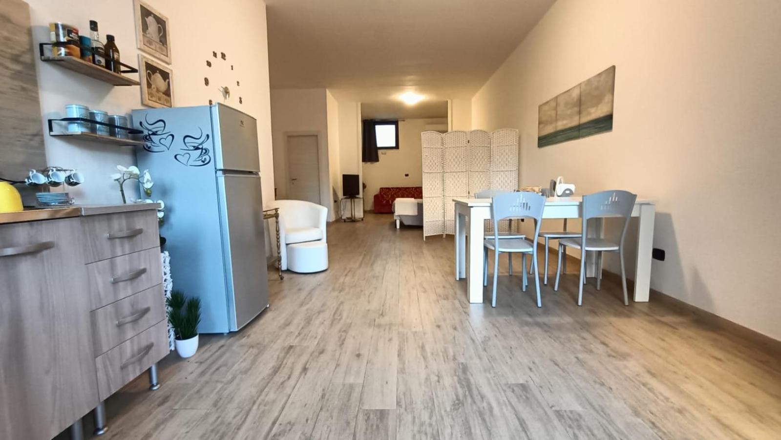 Intero Alloggio, Binario 18 Brindisi