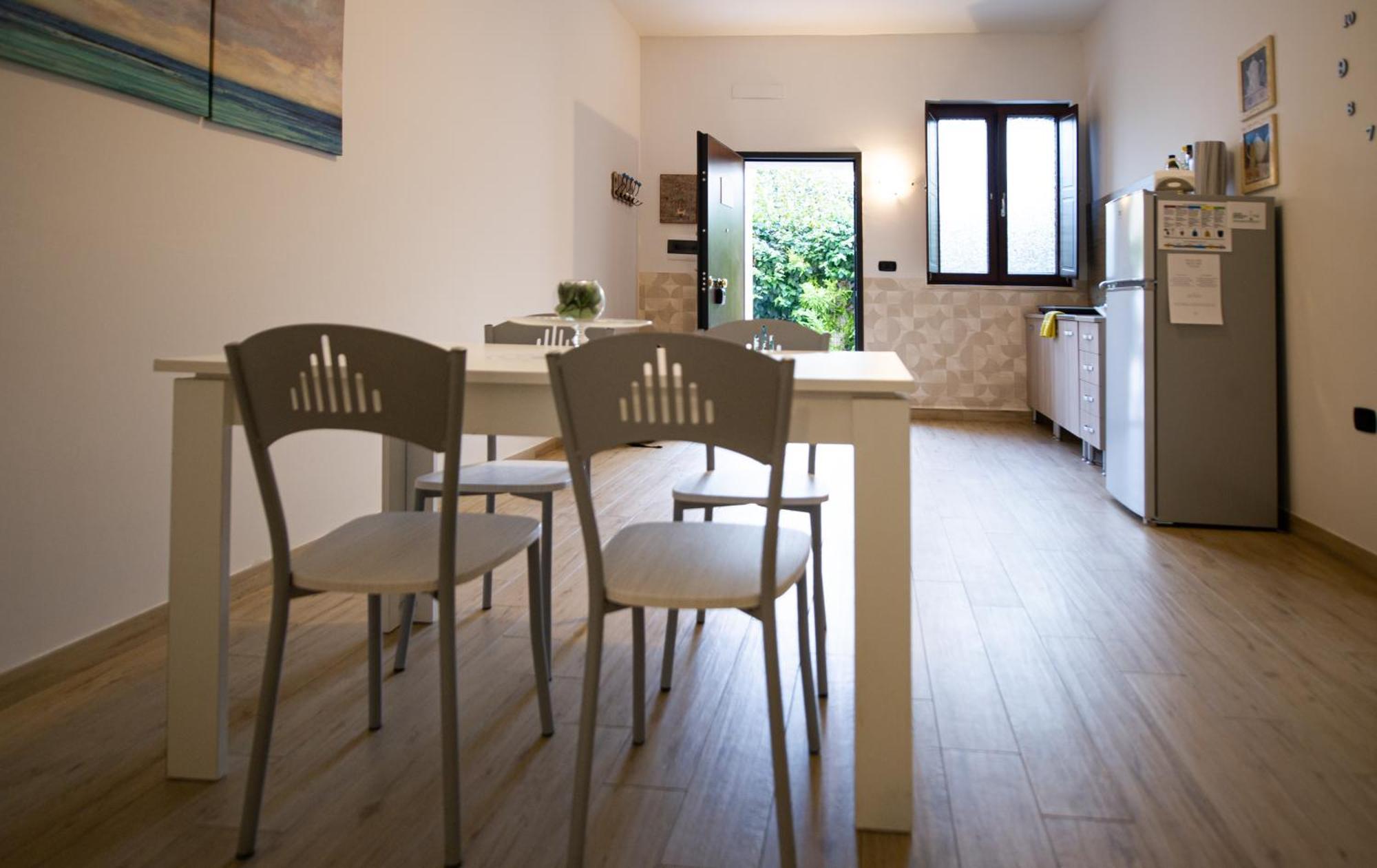 Intero Alloggio, Binario 18 Apartment